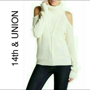 Cold Shoulder Cable Knit Turtleneck Sweater M